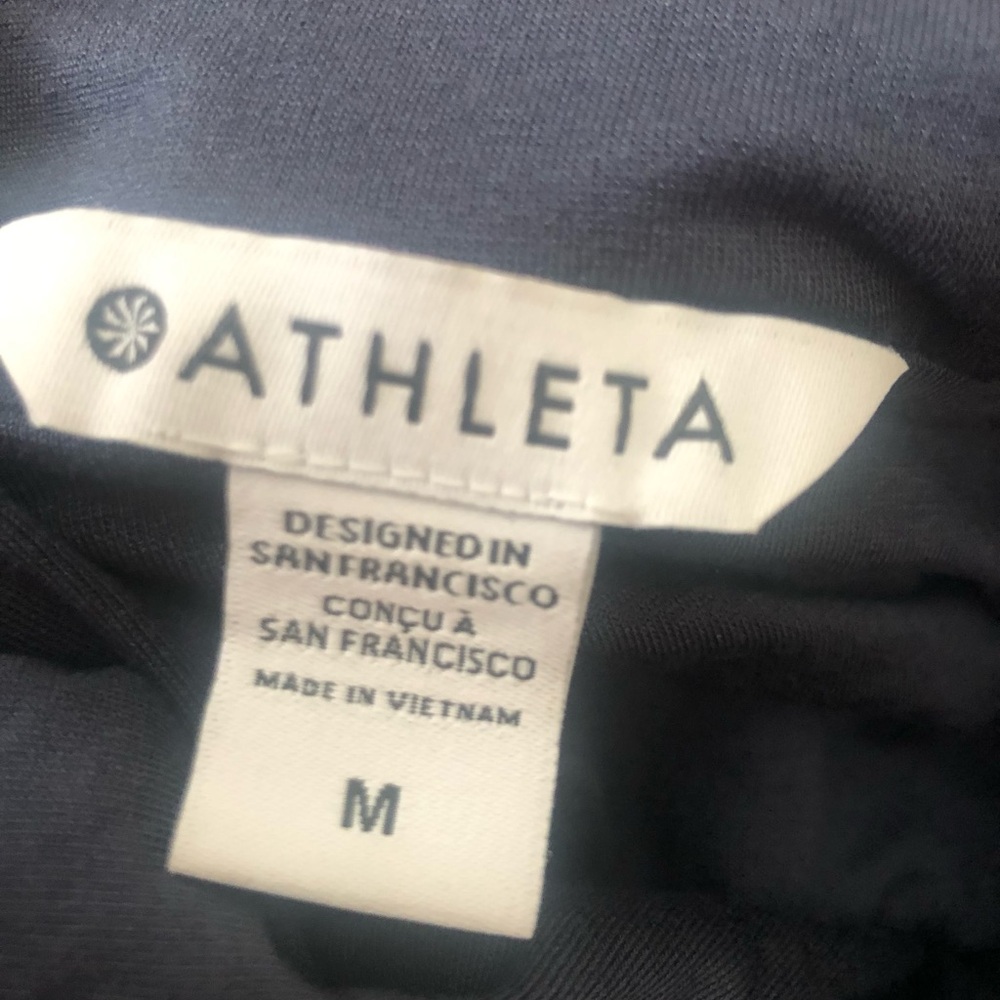 New Athleta. Seasoft bubble, hem hoodie, sweatshirt - Picture 6 of 11